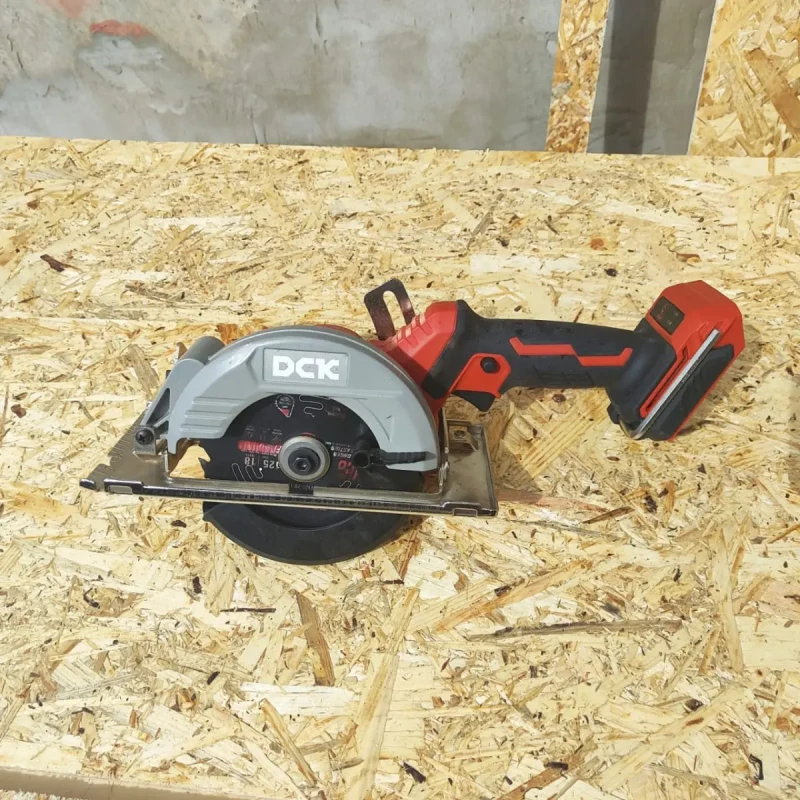 Пила дисковая аккумуляторная DCK KDMY125